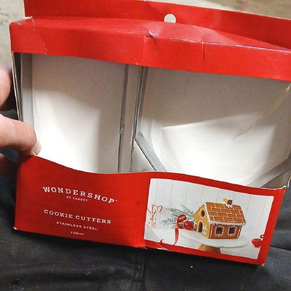 Gingerbread House Cookie Cutters - Picture 1 of 2